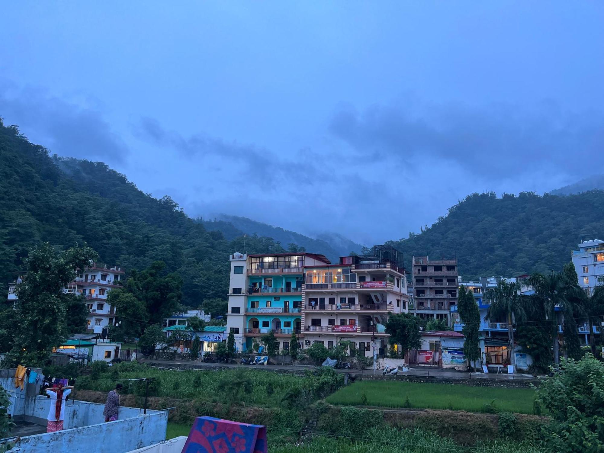 Rudransh Home Stay Rishikesh Bagian luar foto